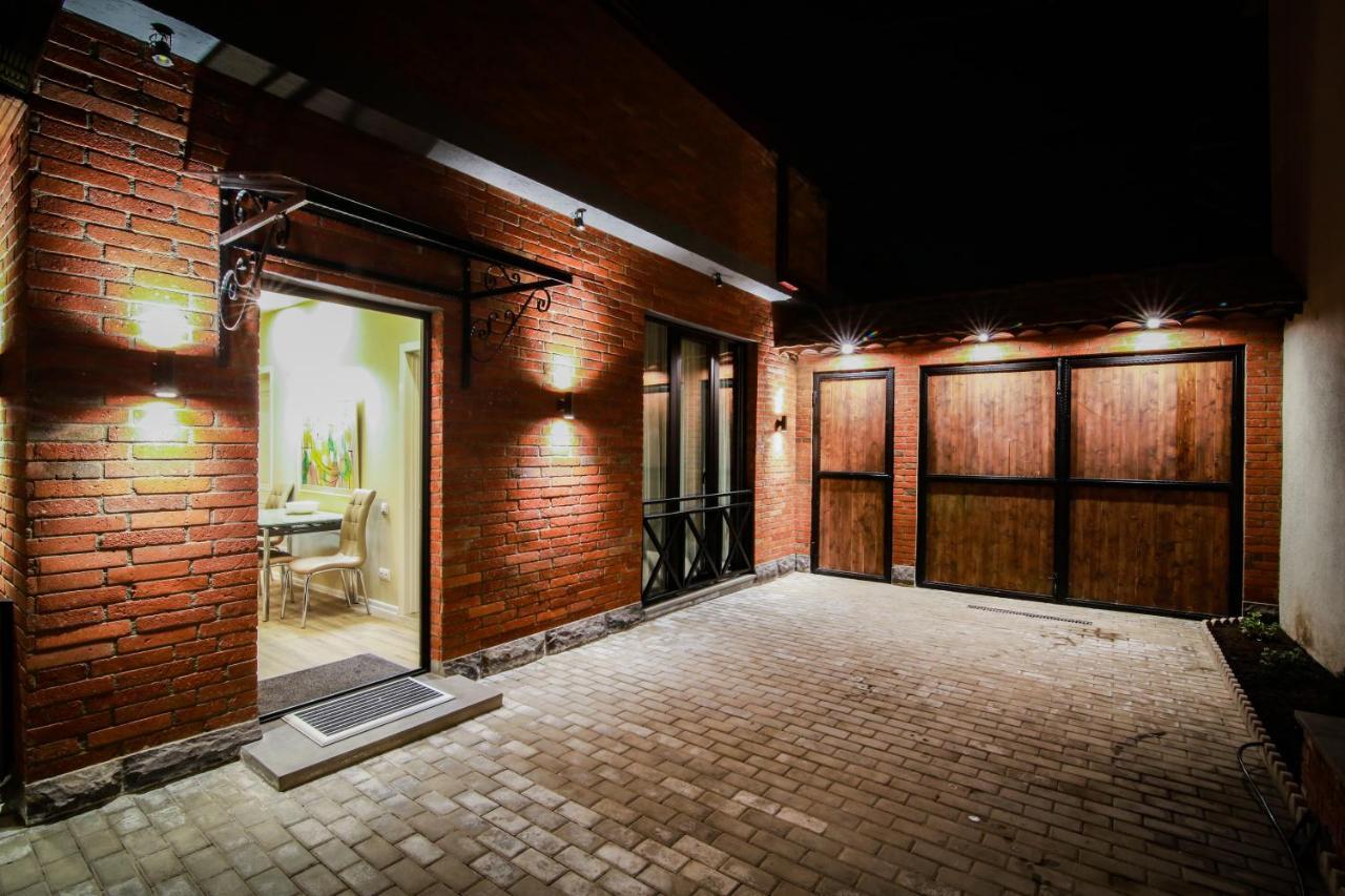 Apart Hotel Avlabari Yard Tiflis Exterior foto