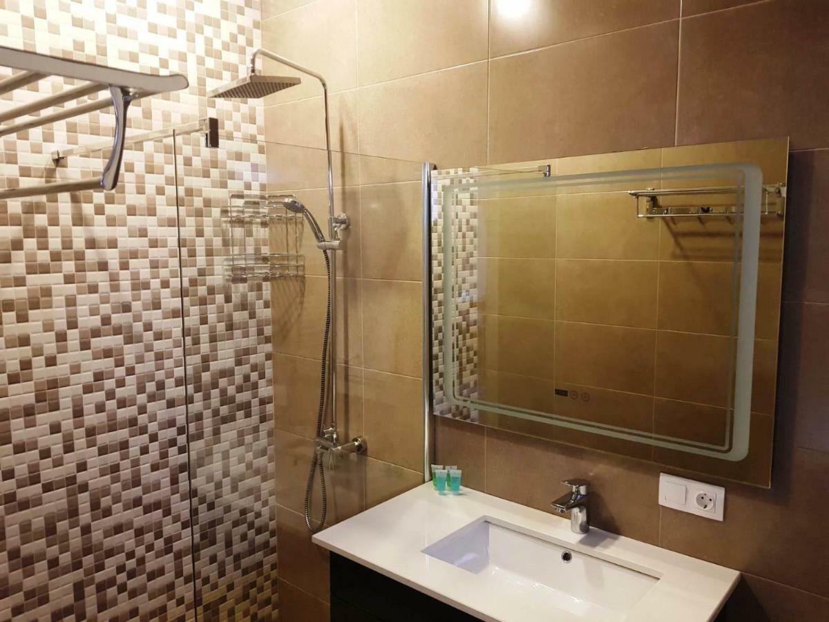 Apart Hotel Avlabari Yard Tiflis Exterior foto