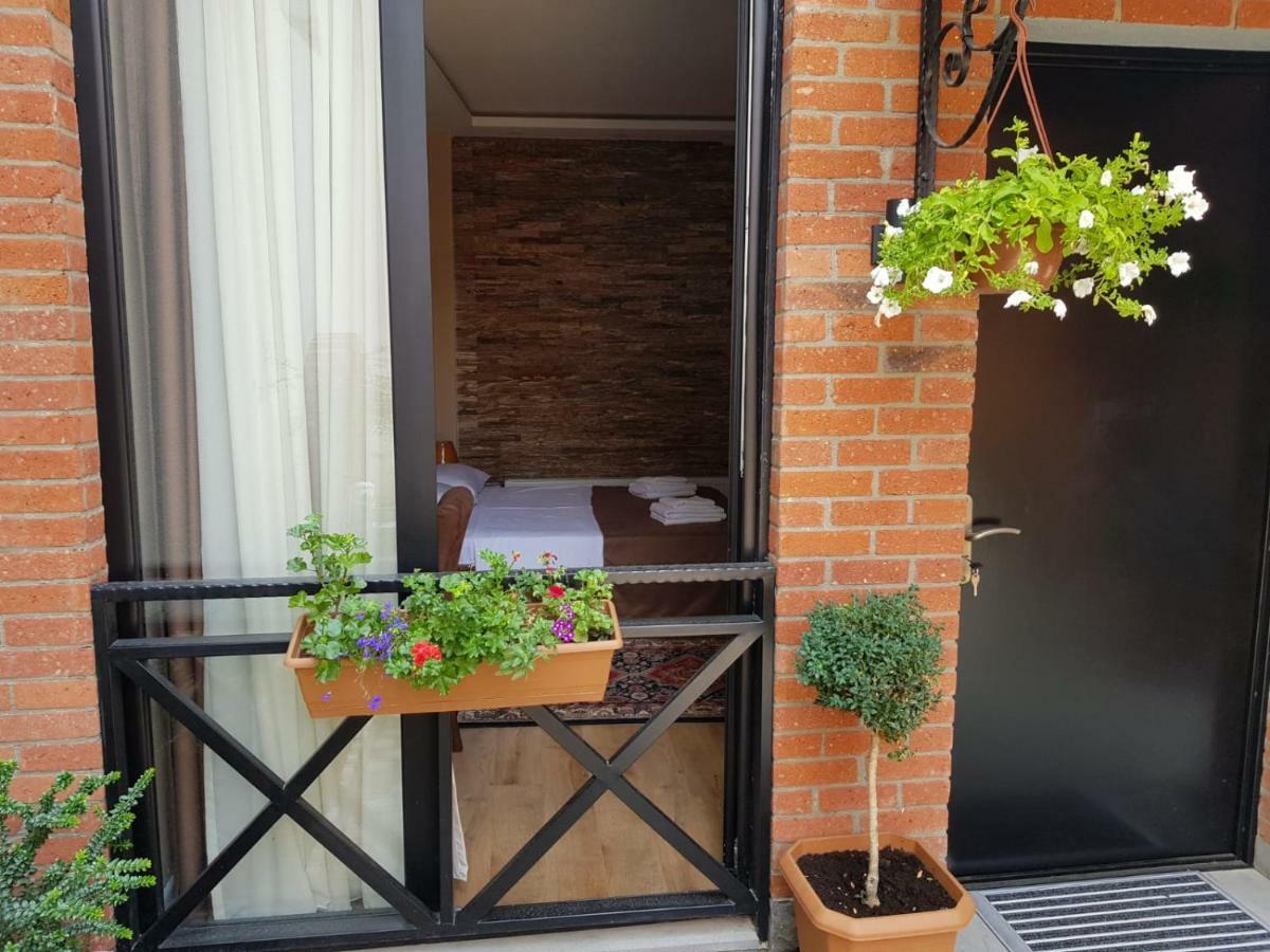 Apart Hotel Avlabari Yard Tiflis Exterior foto